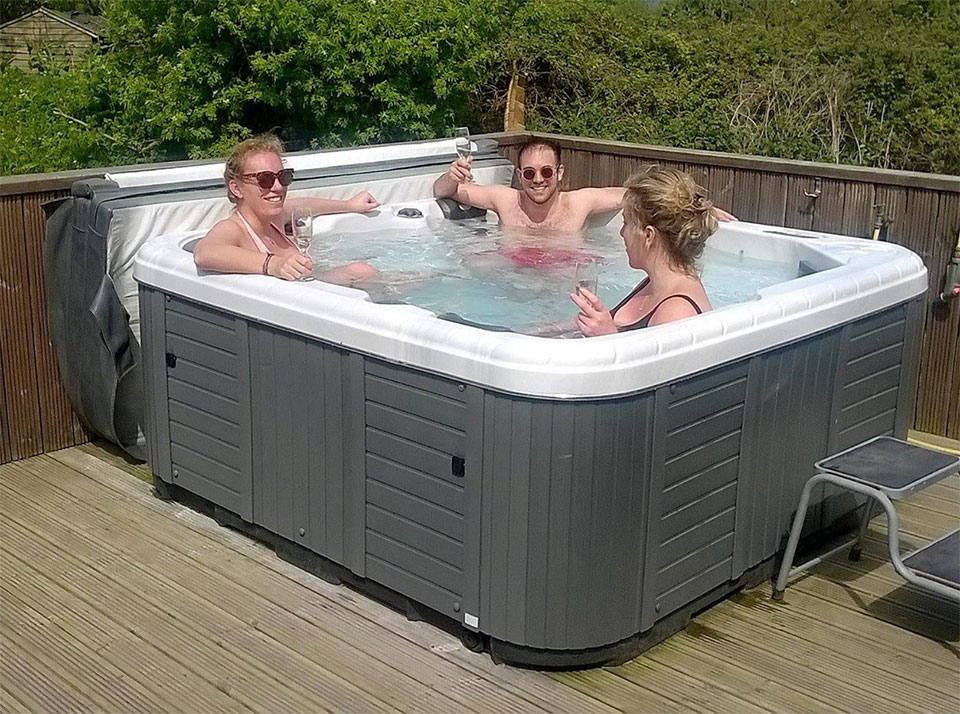 All lodges come complete with a private hot tub!
